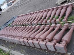 Гранитные балясины