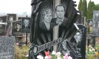 Гранитные двойные памятники