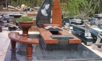 Мемориальные комплексы из гранита