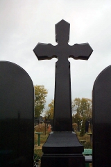 Гранитные кресты