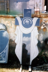 Гранитные кресты
