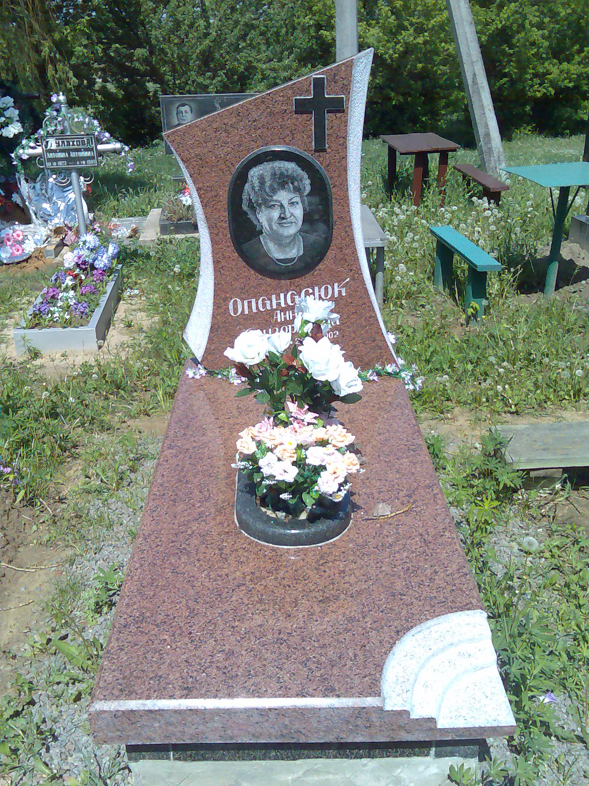 Одинарные гранитные памятники