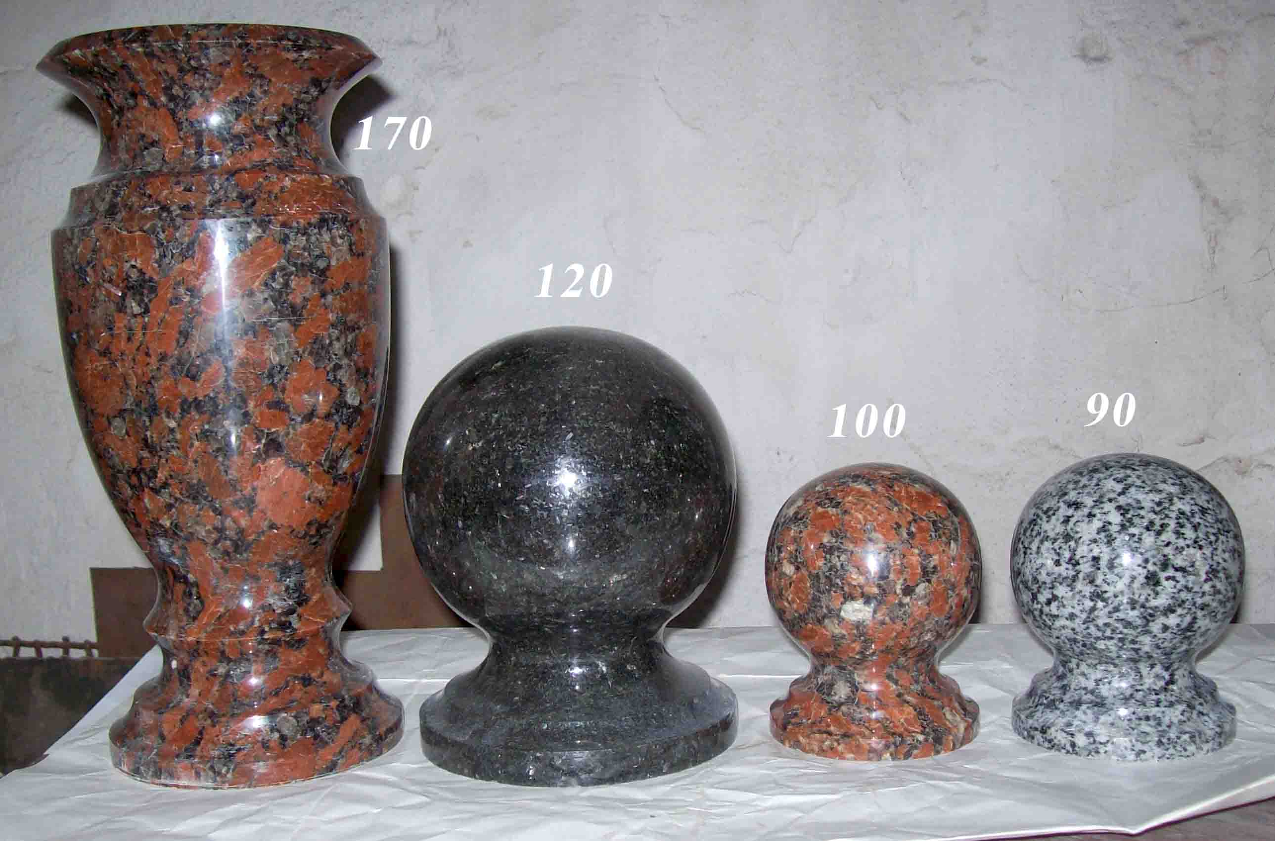 Шары из гранита