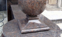 Шары из гранита