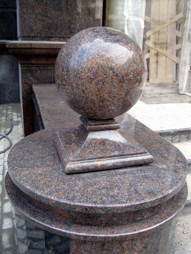 Шары из гранита