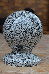 Шары из гранита