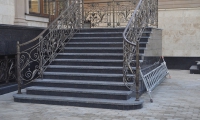 Ступени из гранита