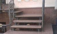 Ступени из гранита